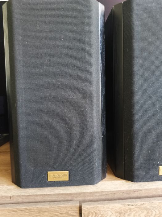 Kolumny Quadral Dauphin