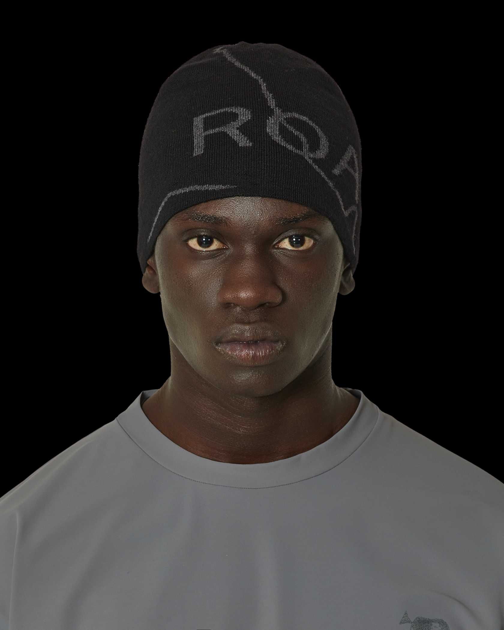 Шапка Roa Beanie Logo Black