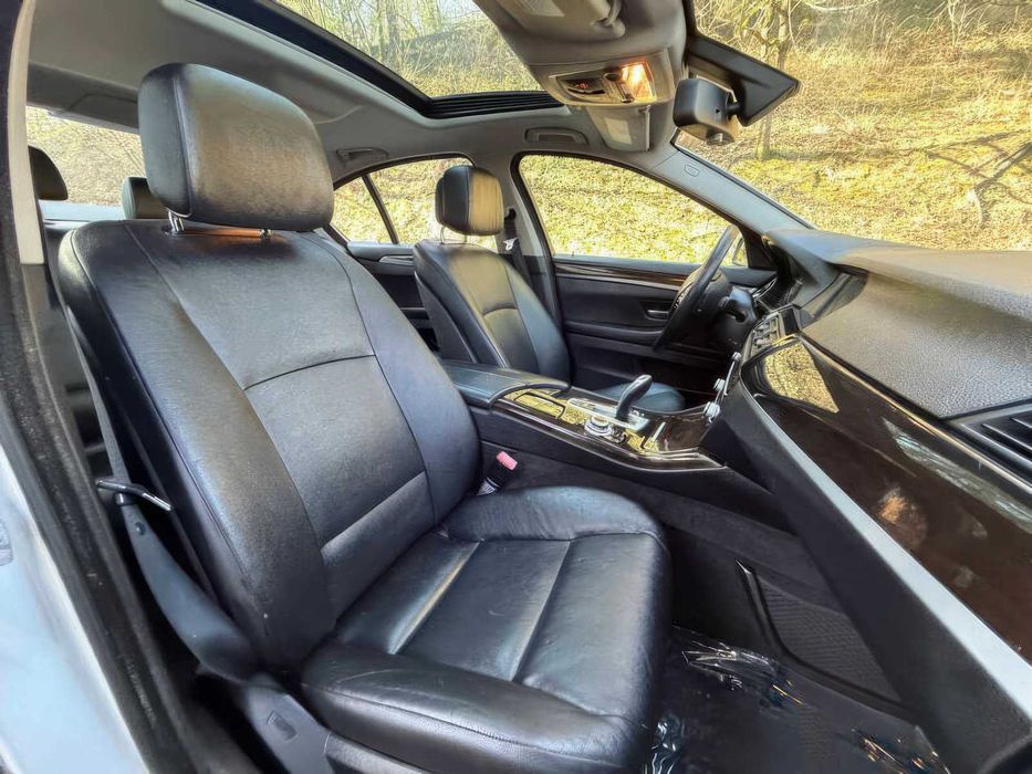 BMW 5 Series 528i xDrive      2013