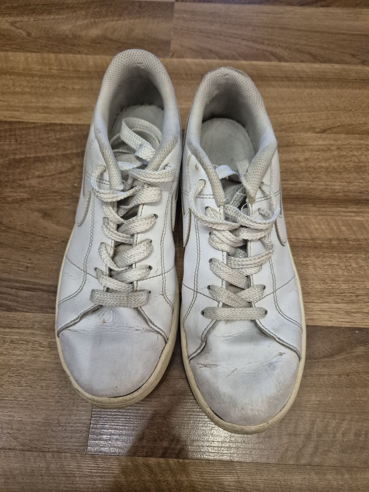 buty sportowe Nike 39