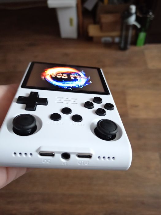 игровая консоль PALM GAMES R40S PRO.
