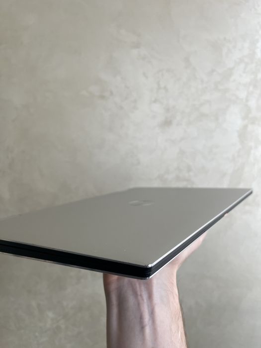 ультрабук трансформер XPS 15 9575 i7- 8705G 16 Radeon RX Vega