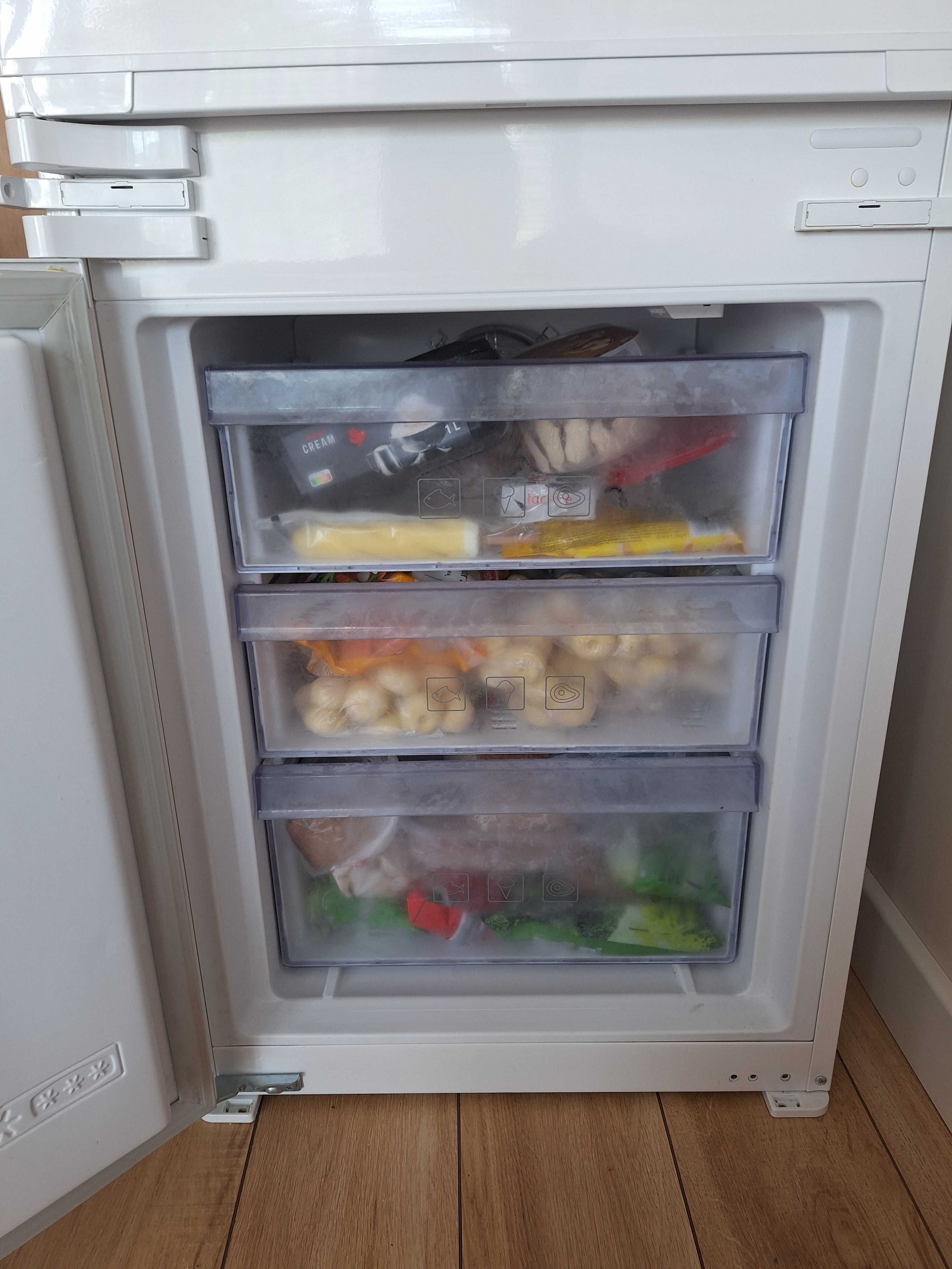 4 letnia Lodówka Beko do zabudowy
