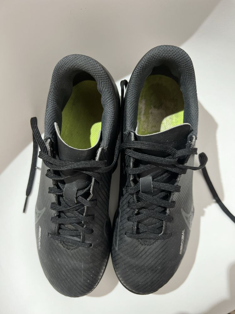 Chuteira Nike mercurial preto T36/5