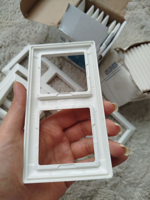 Рамка 1,2,3-местная Gira, Jung