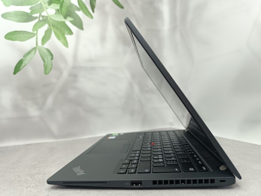 Ноутбук Lenovo ThinkPad T14s Gen 3/i5-1245U/10 ядер/16GB/256M2/14"/IPS
