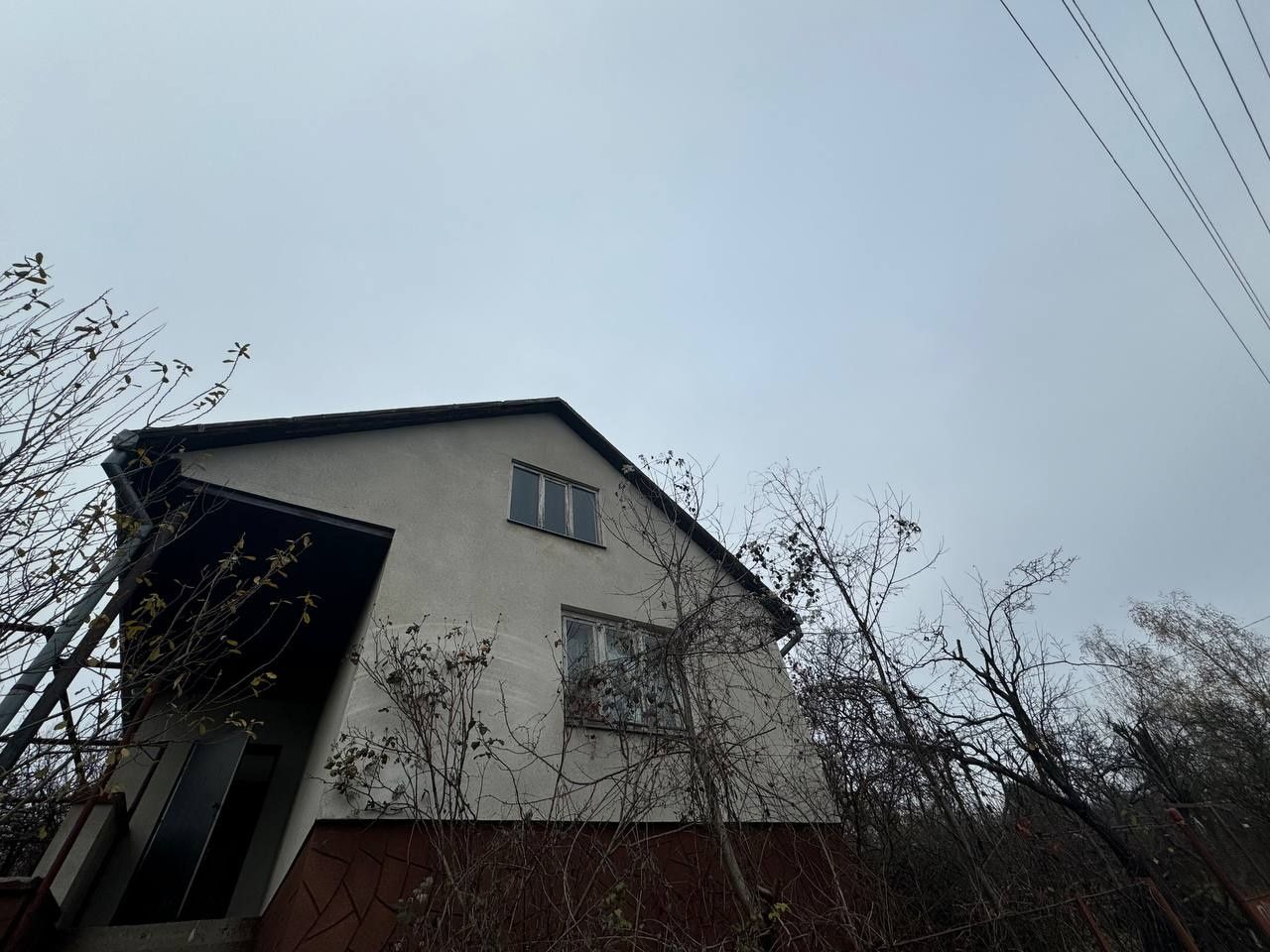 Продається капітальний садовий будинок