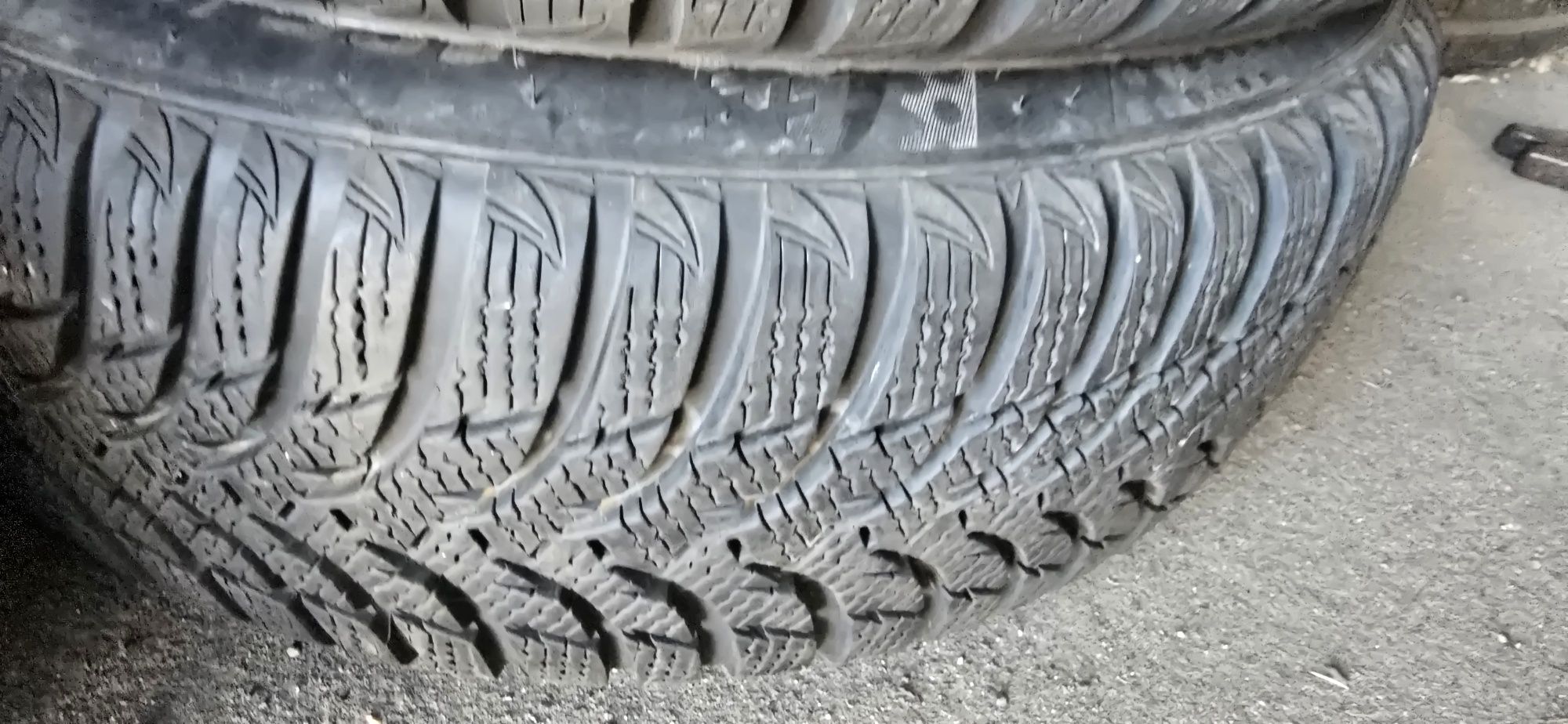 Opony zimowe 185/65/15 Kumho j.nowe