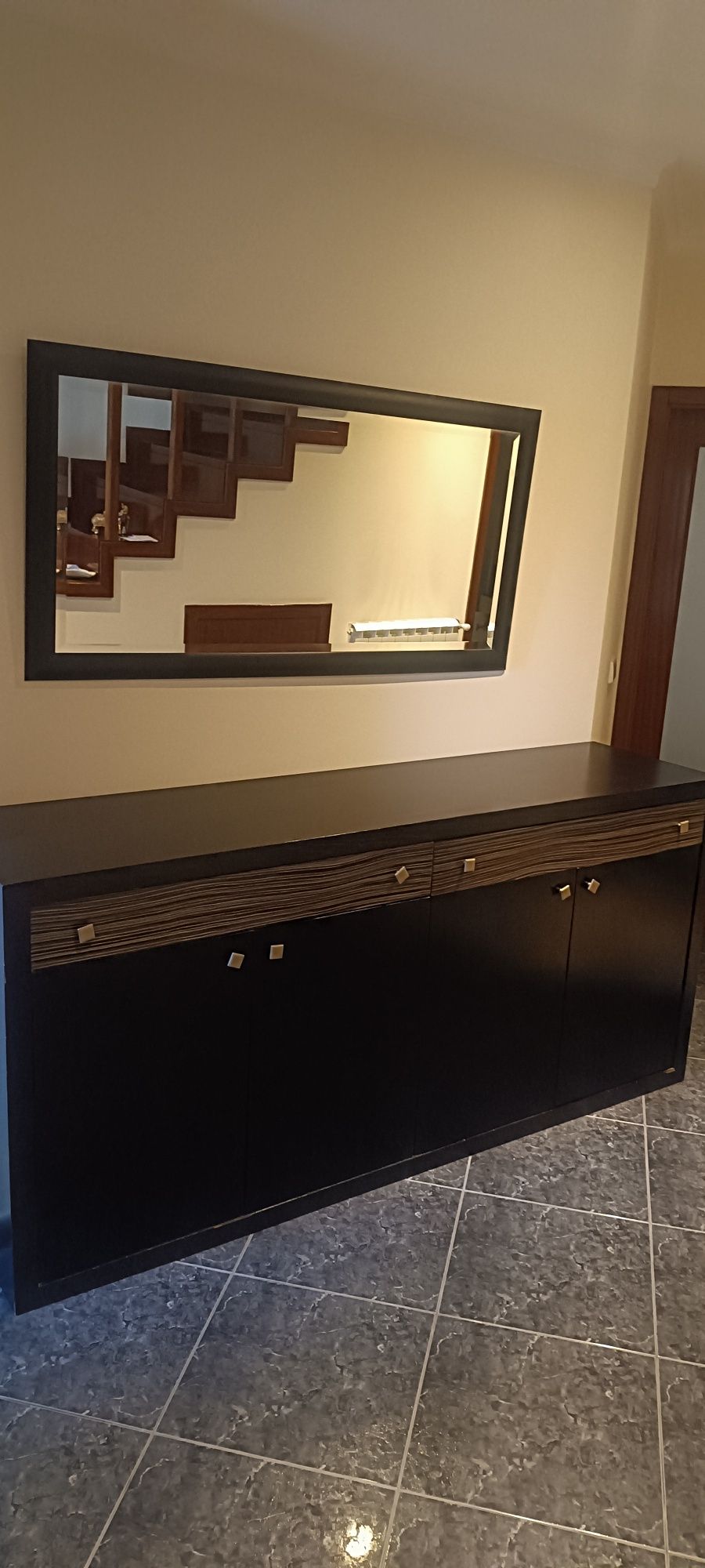 Vendo Aparador+Moldura