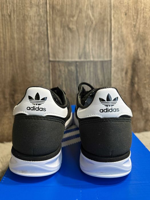 Buty damskie czarne trampki Adidas SL 72 RS EL C 35