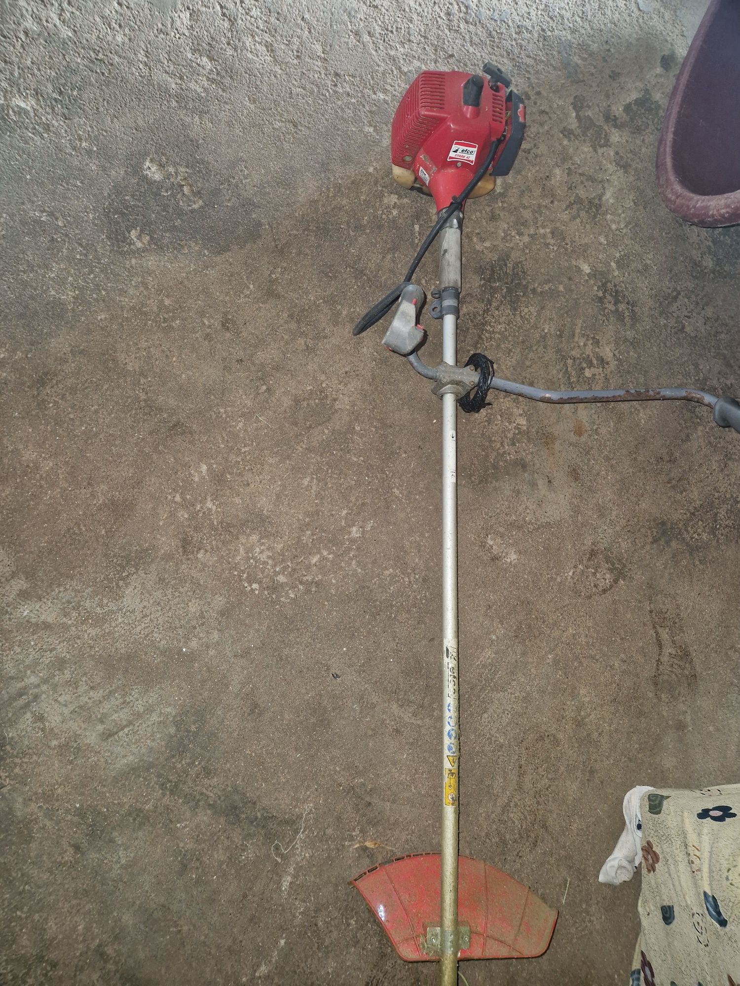Roçadora Efco Stark 42