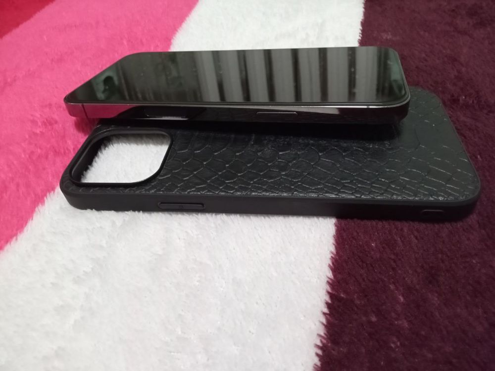 iPhone 13 Pro Max. 128gb. Neverlock