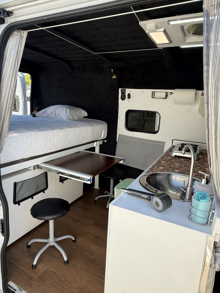 CARRINHA / Autocaravana 2021 C/ 33000Kms