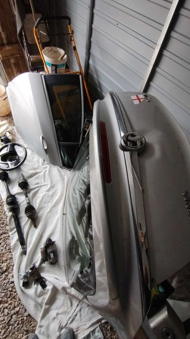 Części Opel Insignia 2010 Maska, Zderzak, Rozrusznik, Klapa, Przeguby.