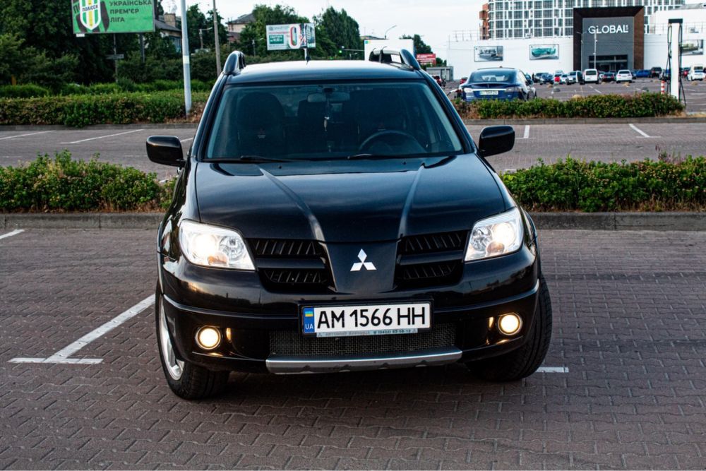 Продам Mitsubishi Outlander Sport