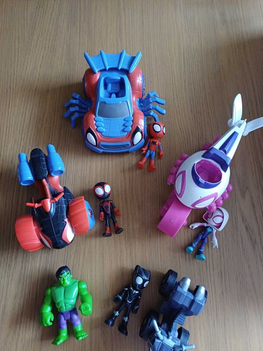 Spider i super kumple i ich pojazdy