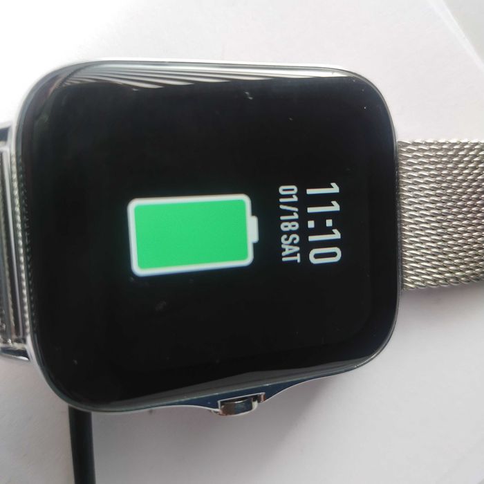 Smartwatch damski srebrny