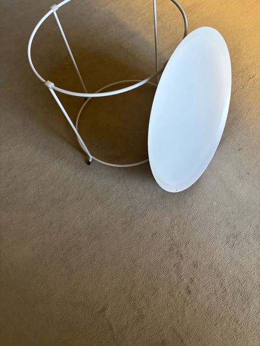 Mesa de apoio de metal com 50 diâmetro