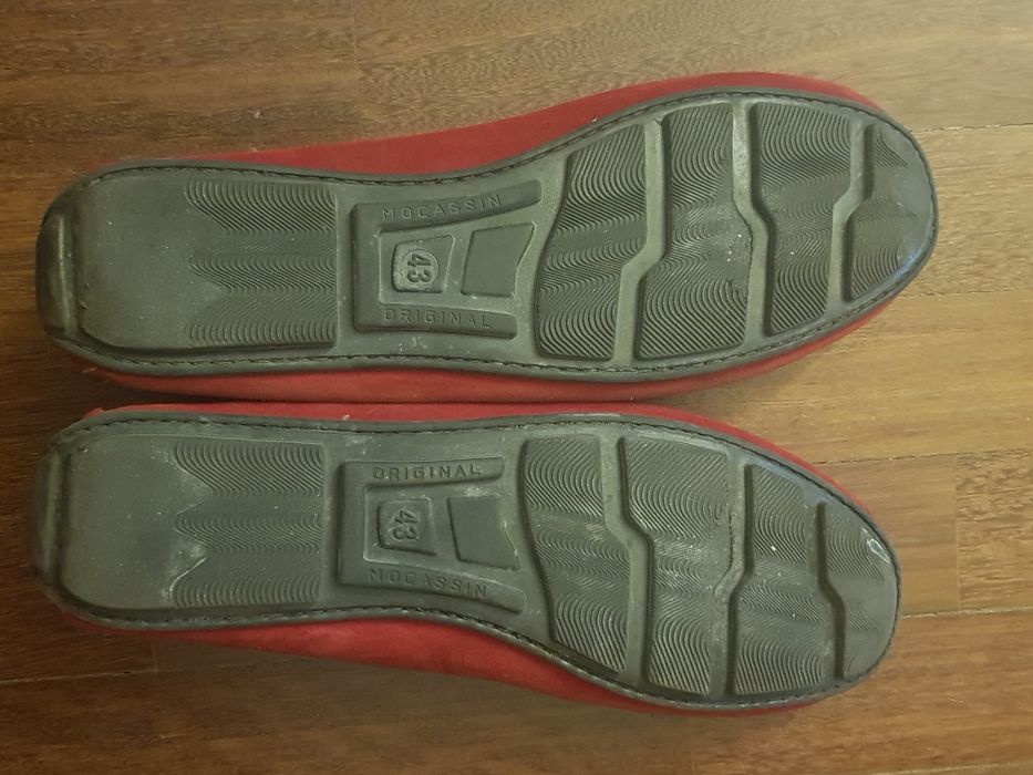 Mocassins camurça vermelhas n° 43