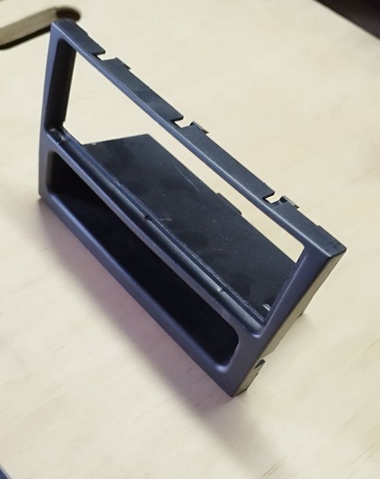 Ramka ze schowkiem Corsa C