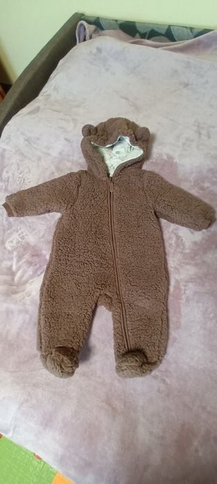 Комбінезон 74 р. Одягали один раз на фотосесію.