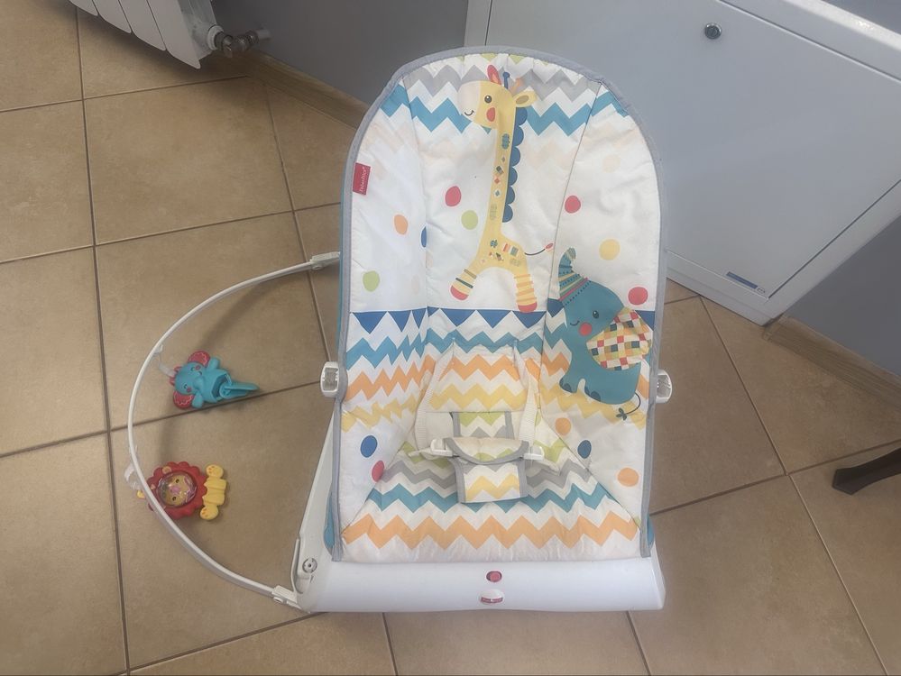 Leżaczek - bujaczek Fisher Price FDG32 z funkcją wibracji