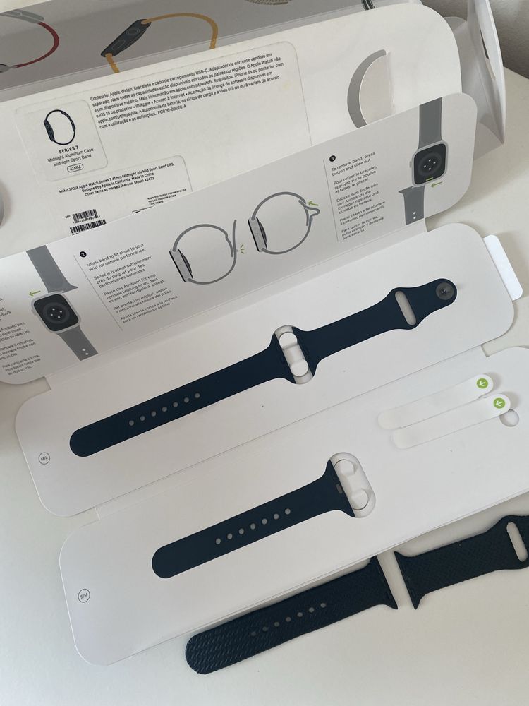 Aplle Watch 7 Midnight Aluminum case
