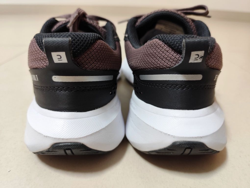 Sapatilhas para Homem - Decathlon (T. 40)