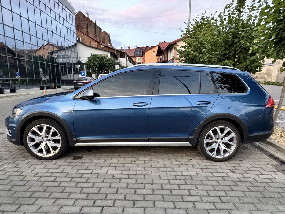 Volkswagen Golf Alltrack 2017 • 1.8 TSI • 4Motion • DQ250