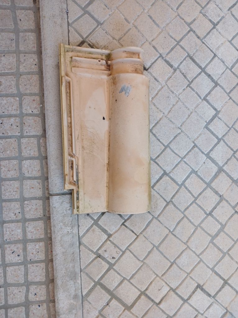 Telha lusa tipo Algarve