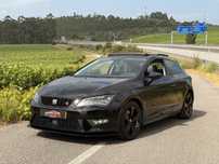 Seat Leon FR 5F 2.0 TDI 184CV com Teto de Abrir