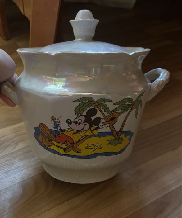 Велика посудина радянська