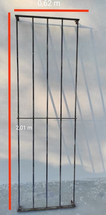 Várias Grades de Ferro