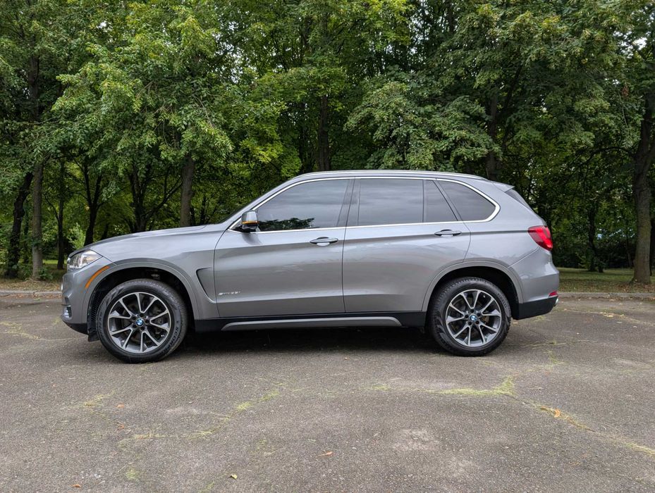 BMW X5 F15 2017р.в. 3.0 бензин 200тис.км. ІДЕАЛЬНИЙ СТАН БЕЗ ВКЛАДЕНЬ!