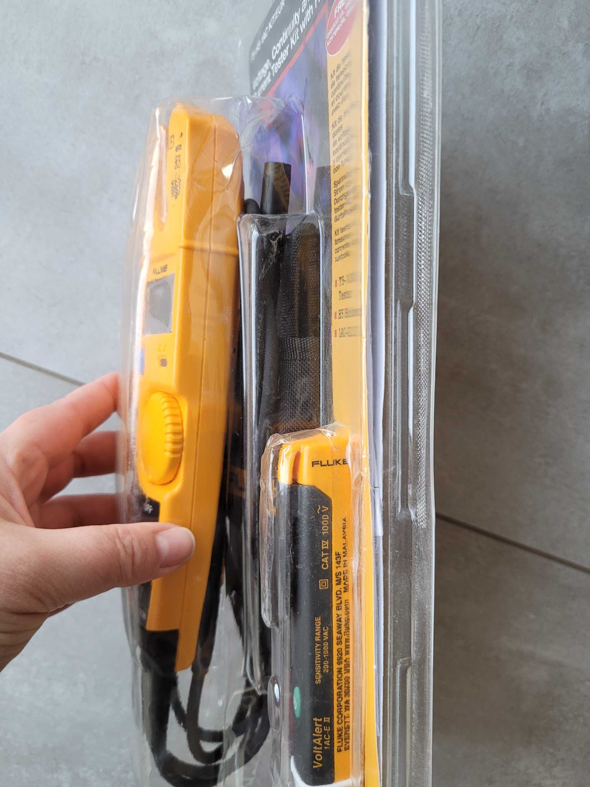 Tester elektryczny + próbnik napięć ( miernik) Fluke T5-H5-1AC ,zestaw