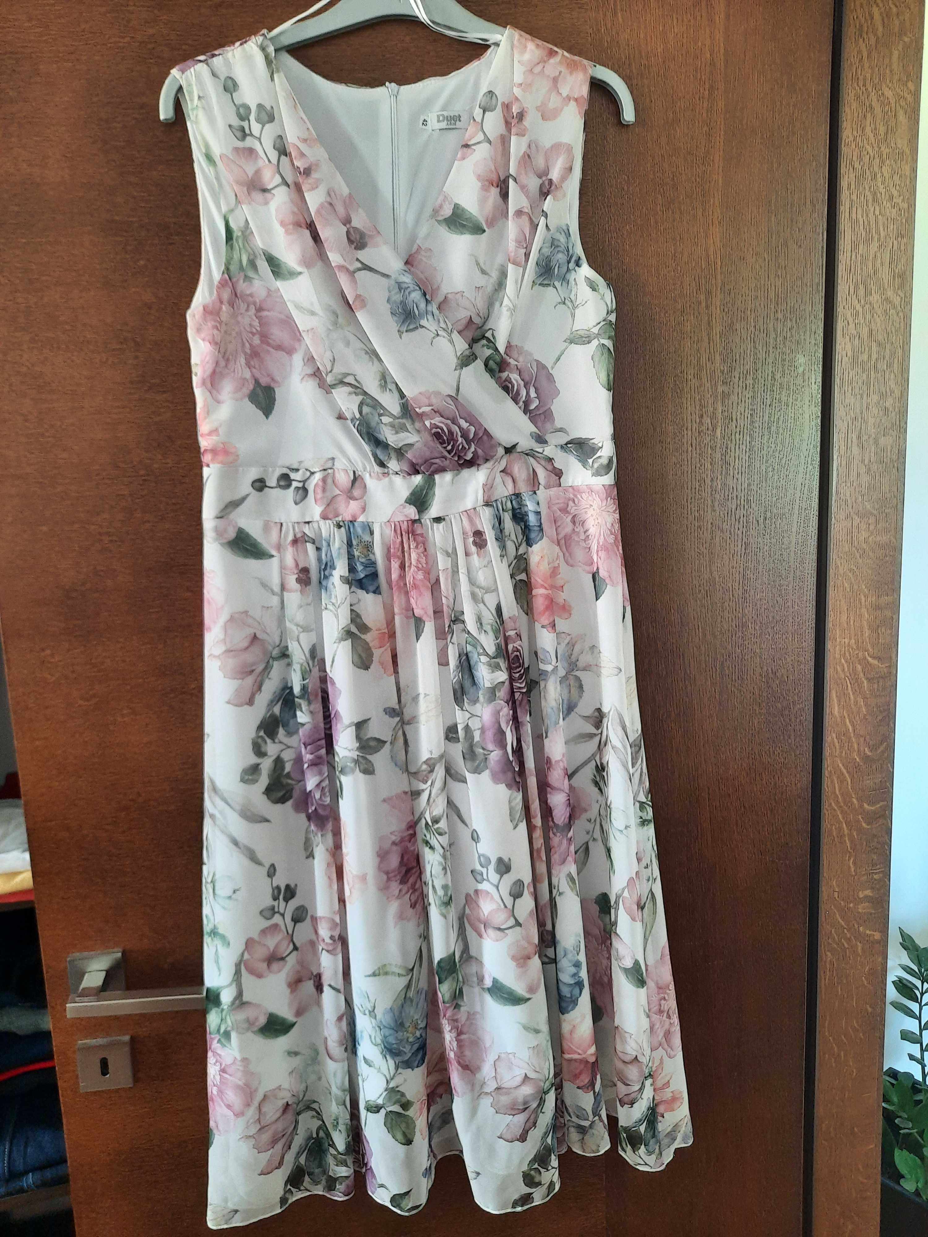 Letnia elegancka sukienka w kwiaty rozmiar 42/XL
