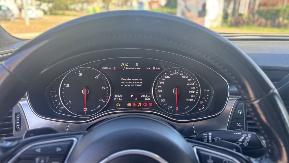 Vendo ou Troco Audi A6 C7 como NOVA