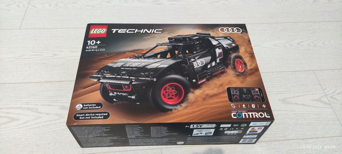 LEGO® 42160 Technic - Audi RS Q e-tron