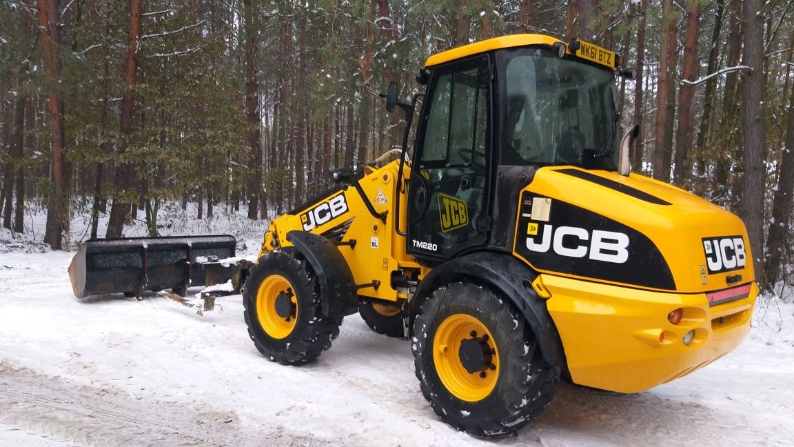 JCB TM 220 ładowarka teleskopowa bardzo ładna łyżka i widły