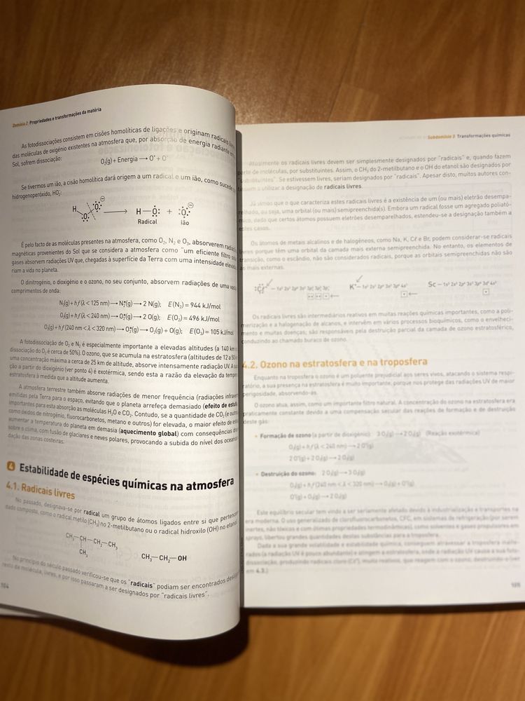 Livro de exames de física e química