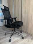 Fotel biurowy obrotowy regulowany ergonomiczny bardzo wygodny