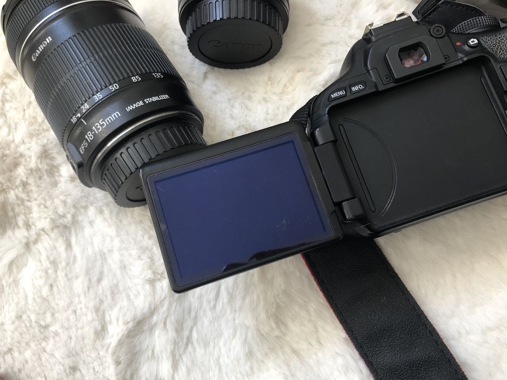 Canon EOS 600D body, bez obiektywów