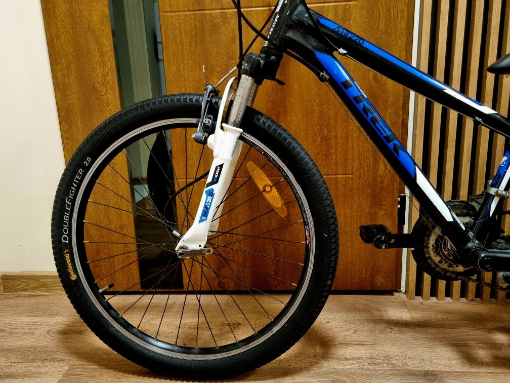 Trek MT220 Rower dziecięcy Koła 24 cale Opony CONTINENTAL