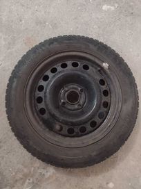 Opony zimowe 175/65 R15 na felgach stalowych z Merivy A