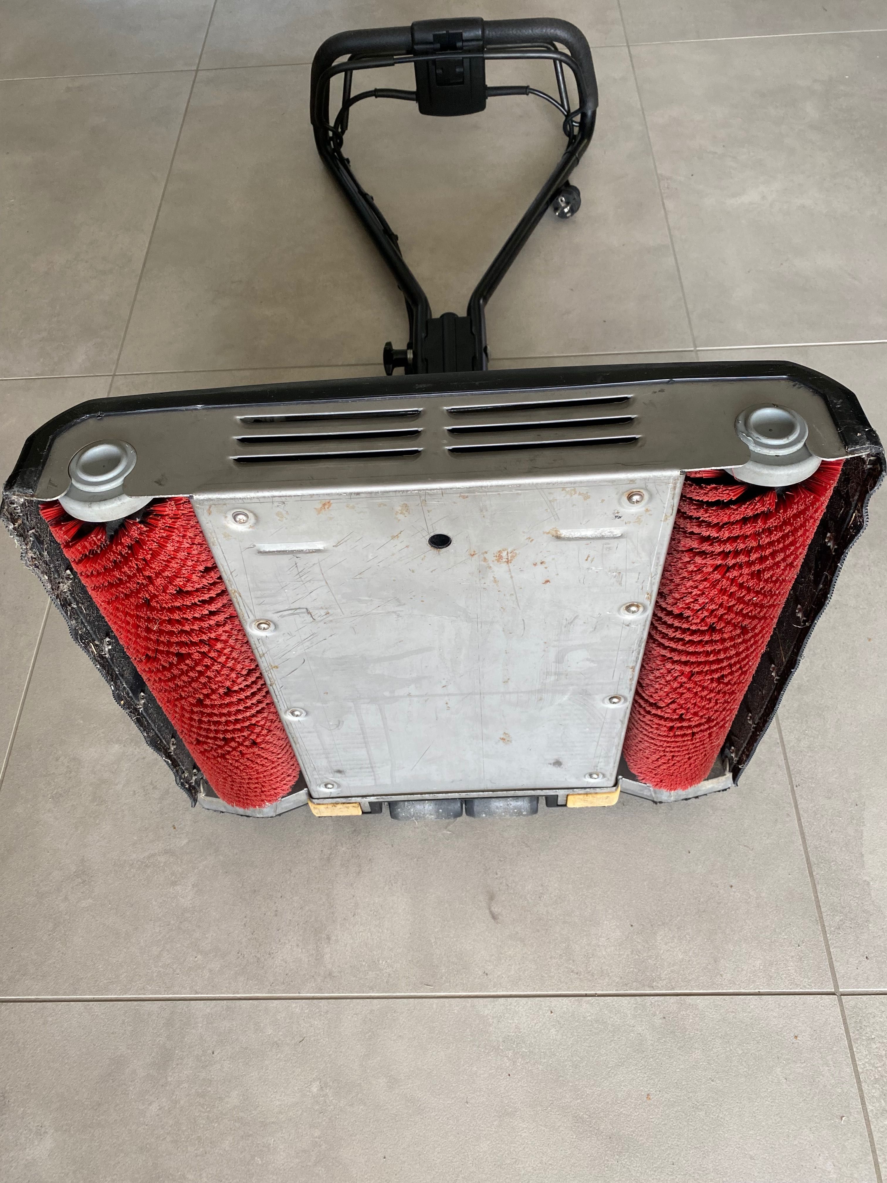 Szorowarka Karcher BR 400 Vario