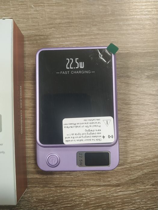 Беспроводной Powerbank  с быстрой зарядкой 10000мАч для iPhone.