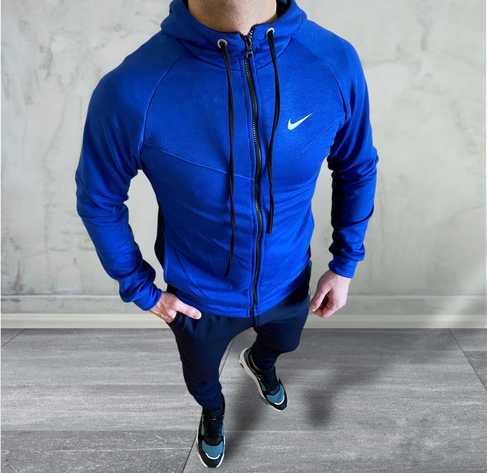 Чоловічий спортивний костюм Nike