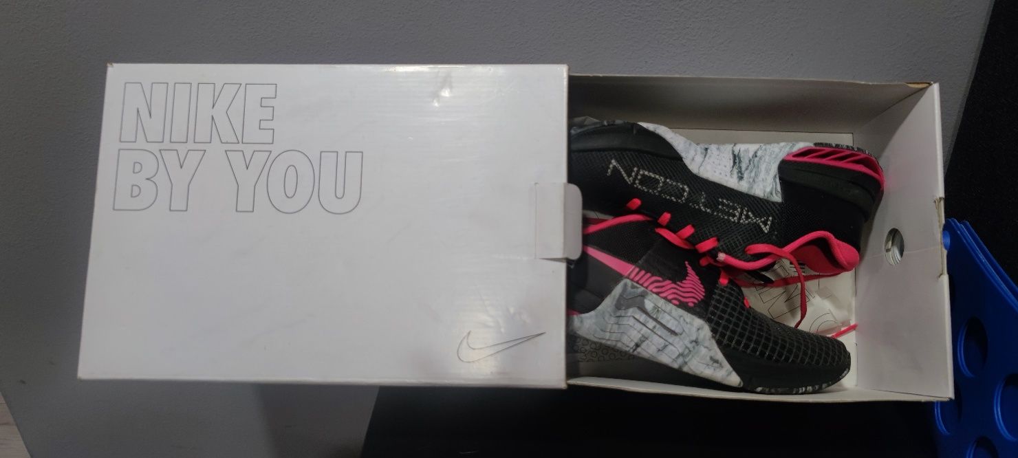 Buty sportowe ciężarowe damskie Nike Metcon