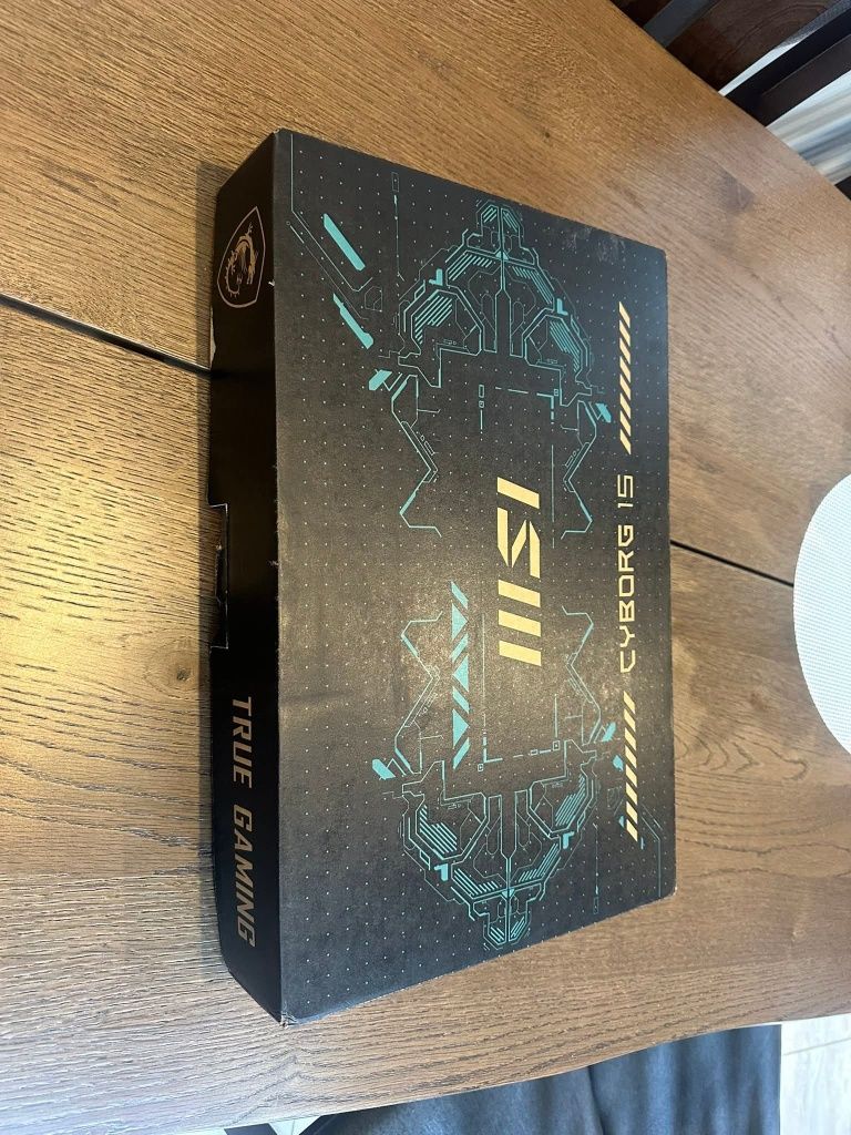 Laptop Gaming MSI CYBORG i5 12450H 16GB 512GB RTX4050 gwarancja office