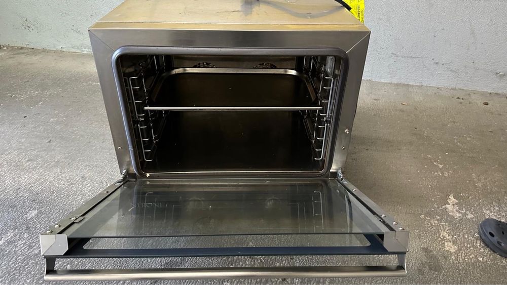 Forno industrial de convecção. Impecavel